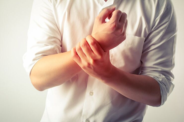 Niagnosis of hands due to osteocondrosis of cervical waist